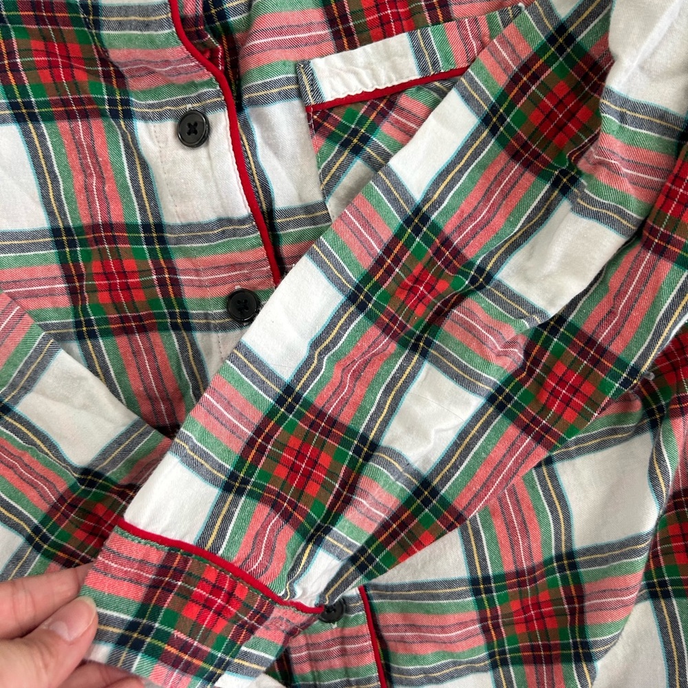 Wondershop Red and Green Plaid Womens Pajama Set - Picture 5 of 8